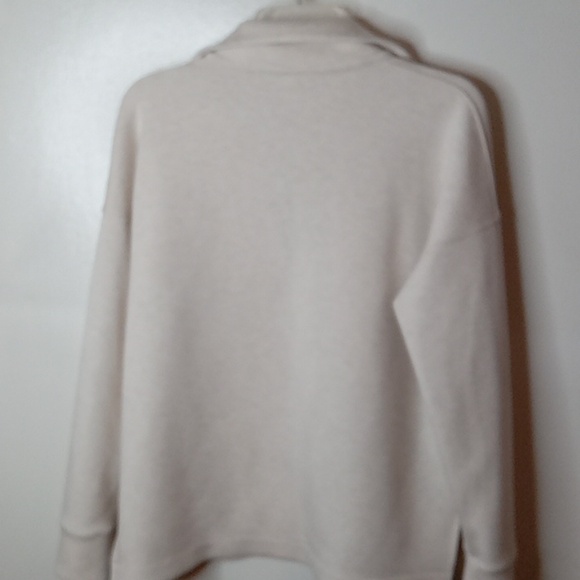 SPANX® Women's Size MediumAirEssentials Polo Top in powder   #2641 - Picture 5 of 8